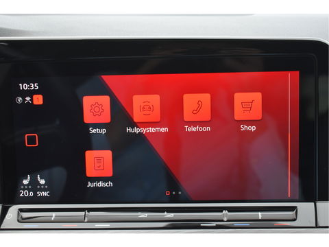 Volkswagen Golf 1.5 eTSI 1st Edition | Open dak | Virtual Cockpit | Carplay | Massagestoel | Nav | Adapt.CC | DAB | Full LED | Compleet