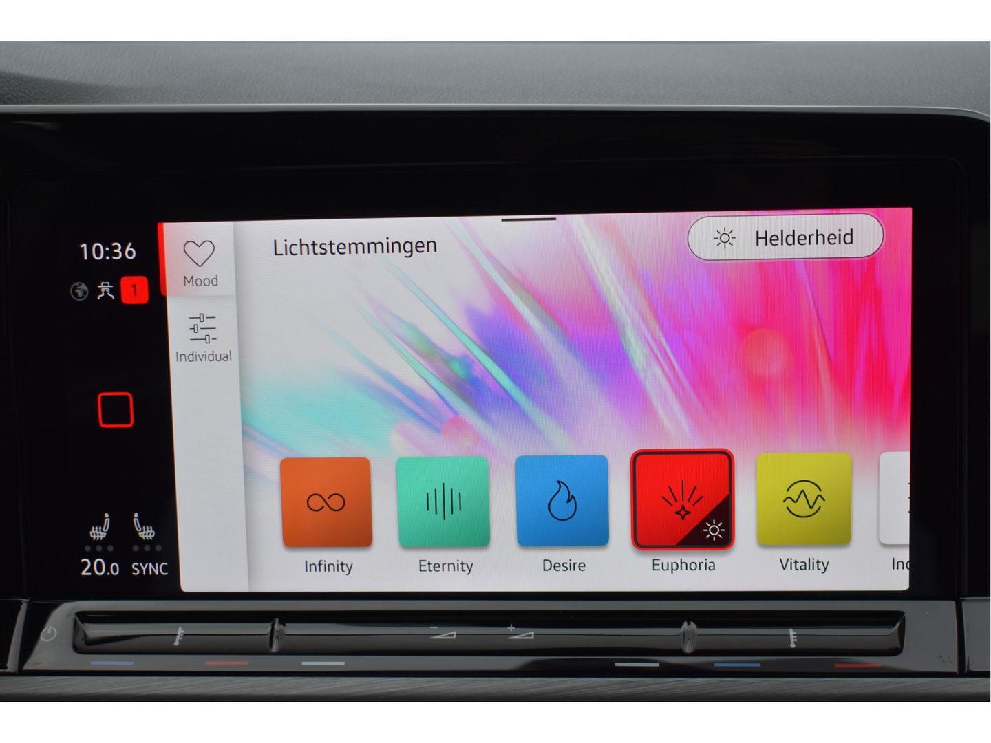 Volkswagen Golf 1.5 eTSI 1st Edition | Open dak | Virtual Cockpit | Carplay | Massagestoel | Nav | Adapt.CC | DAB | Full LED | Compleet