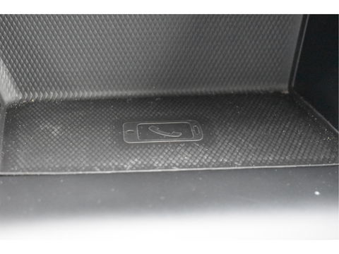 Volkswagen Golf 1.5 eTSI 1st Edition | Open dak | Virtual Cockpit | Carplay | Massagestoel | Nav | Adapt.CC | DAB | Full LED | Compleet