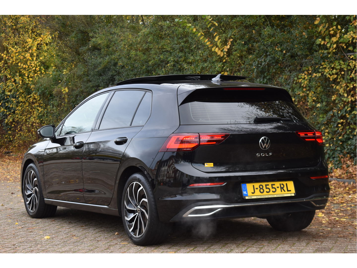 Volkswagen Golf 1.5 eTSI 1st Edition | Open dak | Virtual Cockpit | Carplay | Massagestoel | Nav | Adapt.CC | DAB | Full LED | Compleet