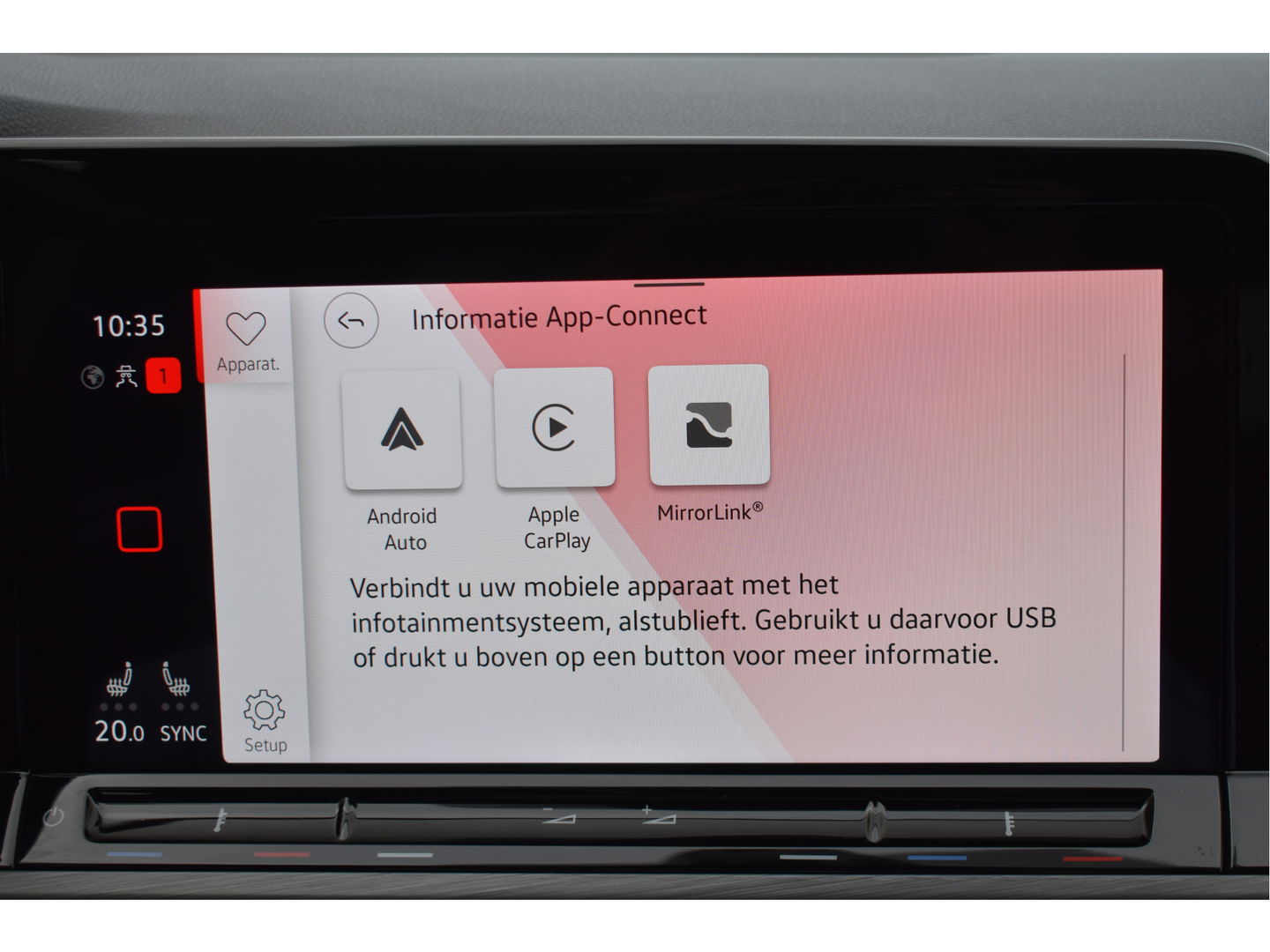 Volkswagen Golf 1.5 eTSI 1st Edition | Open dak | Virtual Cockpit | Carplay | Massagestoel | Nav | Adapt.CC | DAB | Full LED | Compleet