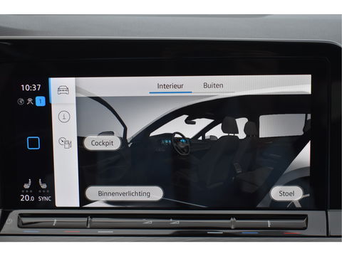 Volkswagen Golf 1.5 eTSI 1st Edition | Open dak | Virtual Cockpit | Carplay | Massagestoel | Nav | Adapt.CC | DAB | Full LED | Compleet