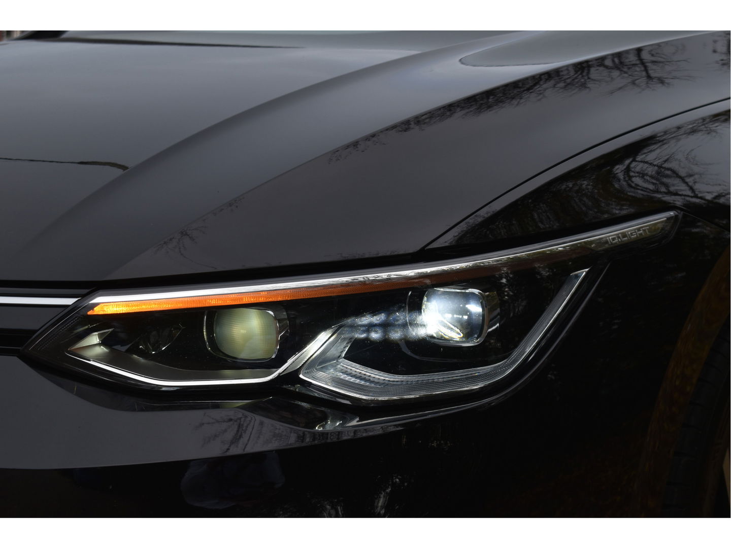 Volkswagen Golf 1.5 eTSI 1st Edition | Open dak | Virtual Cockpit | Carplay | Massagestoel | Nav | Adapt.CC | DAB | Full LED | Compleet