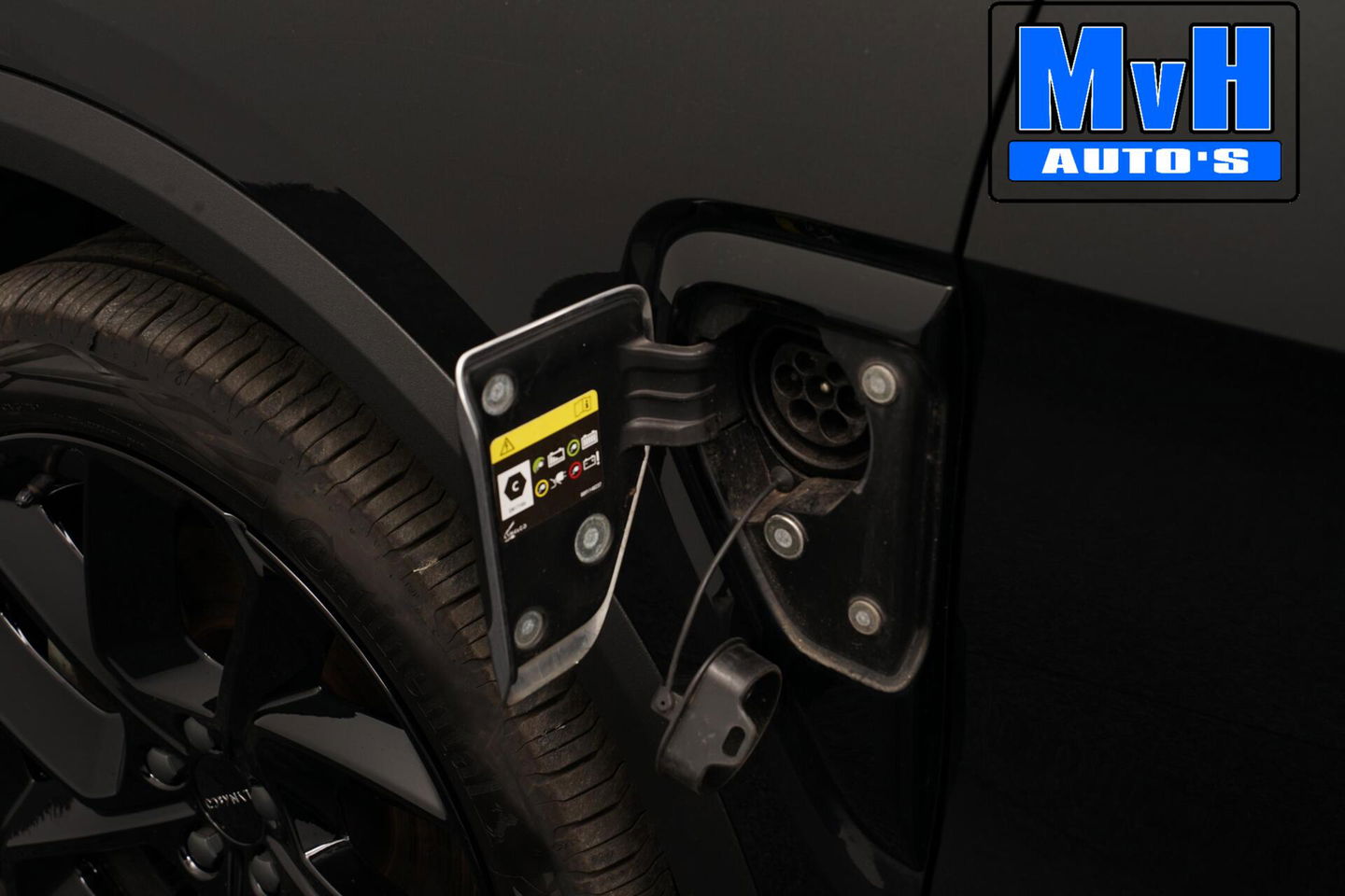 Lynk & Co 01 1.5 Hybride|FULL BLACK XXL|ZWARTE.HEMEL|360ºCAM