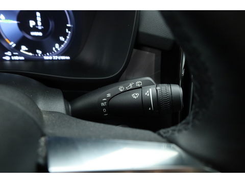 Volvo XC40 T5 Plug-in hybrid Plus Bright | Pilot Assist | Harman Kardon | Leder | 20'' | Camera | Stoel- Stuurverw.