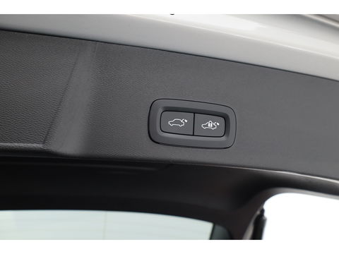 Volvo XC40 T5 Plug-in hybrid Plus Bright | Pilot Assist | Harman Kardon | Leder | 20'' | Camera | Stoel- Stuurverw.