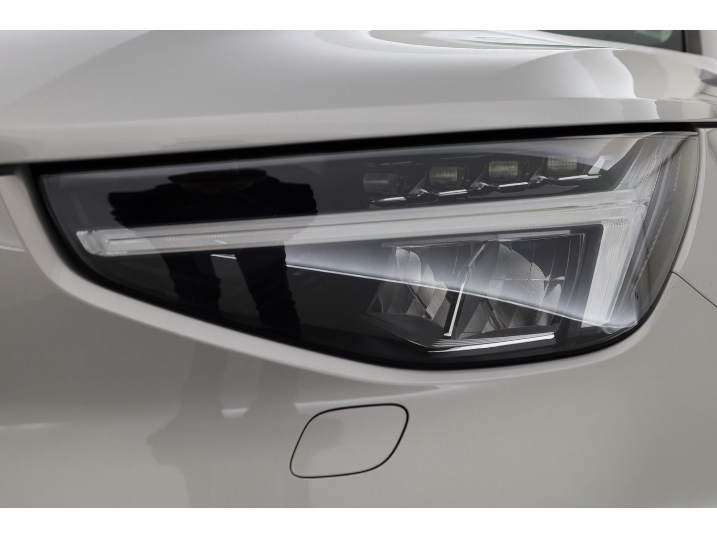 Volvo XC40 T5 Plug-in hybrid Plus Bright | Pilot Assist | Harman Kardon | Leder | 20'' | Camera | Stoel- Stuurverw.