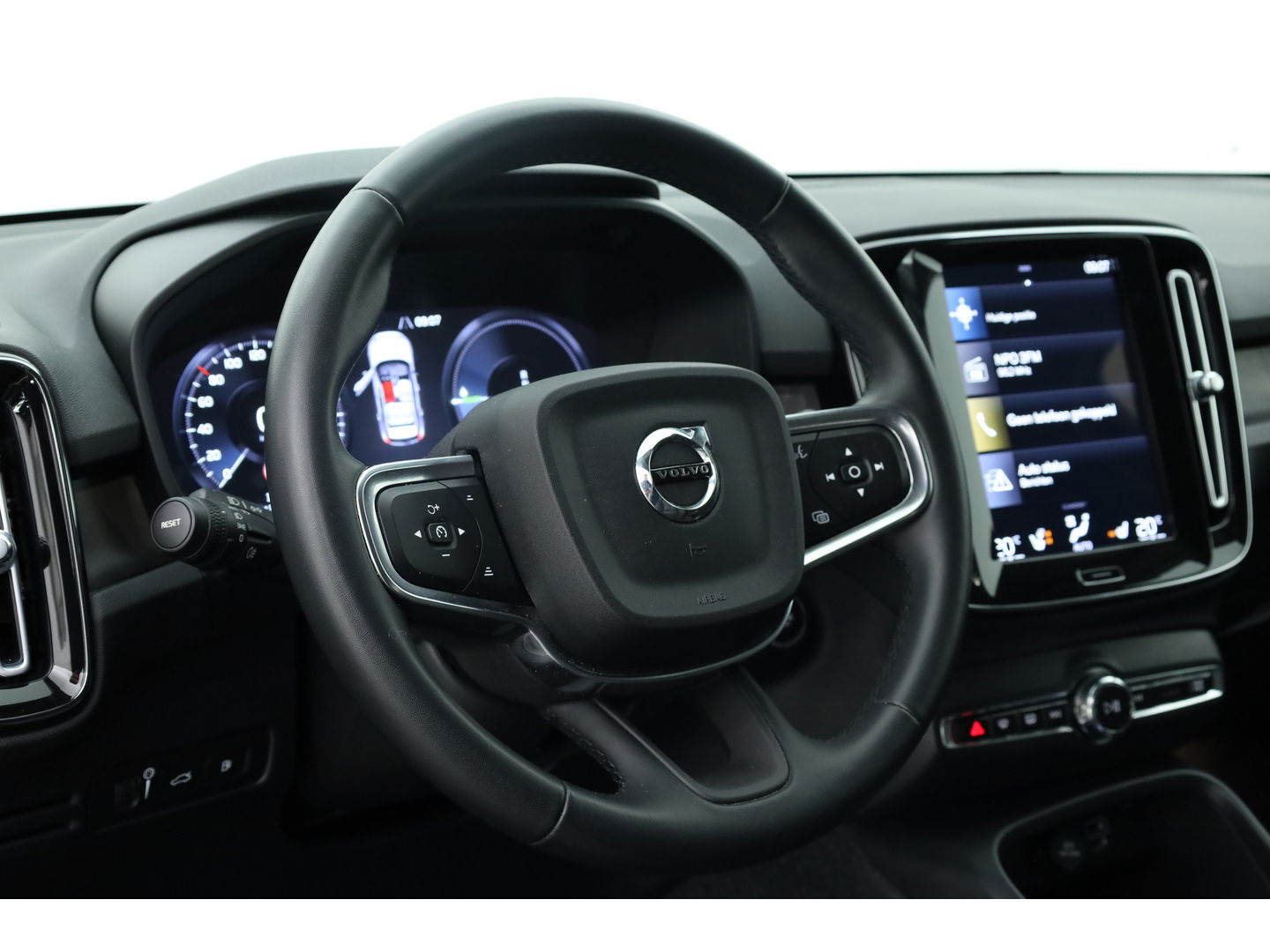 Volvo XC40 T5 Plug-in hybrid Plus Bright | Pilot Assist | Harman Kardon | Leder | 20'' | Camera | Stoel- Stuurverw.