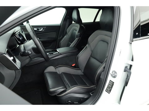 Volvo V60 T6 Plug-in hybrid Plus Dark | Pilot Assist | Harman Kardon | Memory seats | Stoel- Stuurverw.