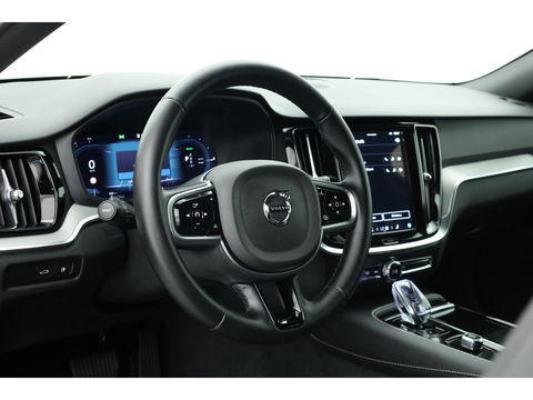 Volvo V60 T6 Plug-in hybrid Plus Dark | Pilot Assist | Harman Kardon | Memory seats | Stoel- Stuurverw.