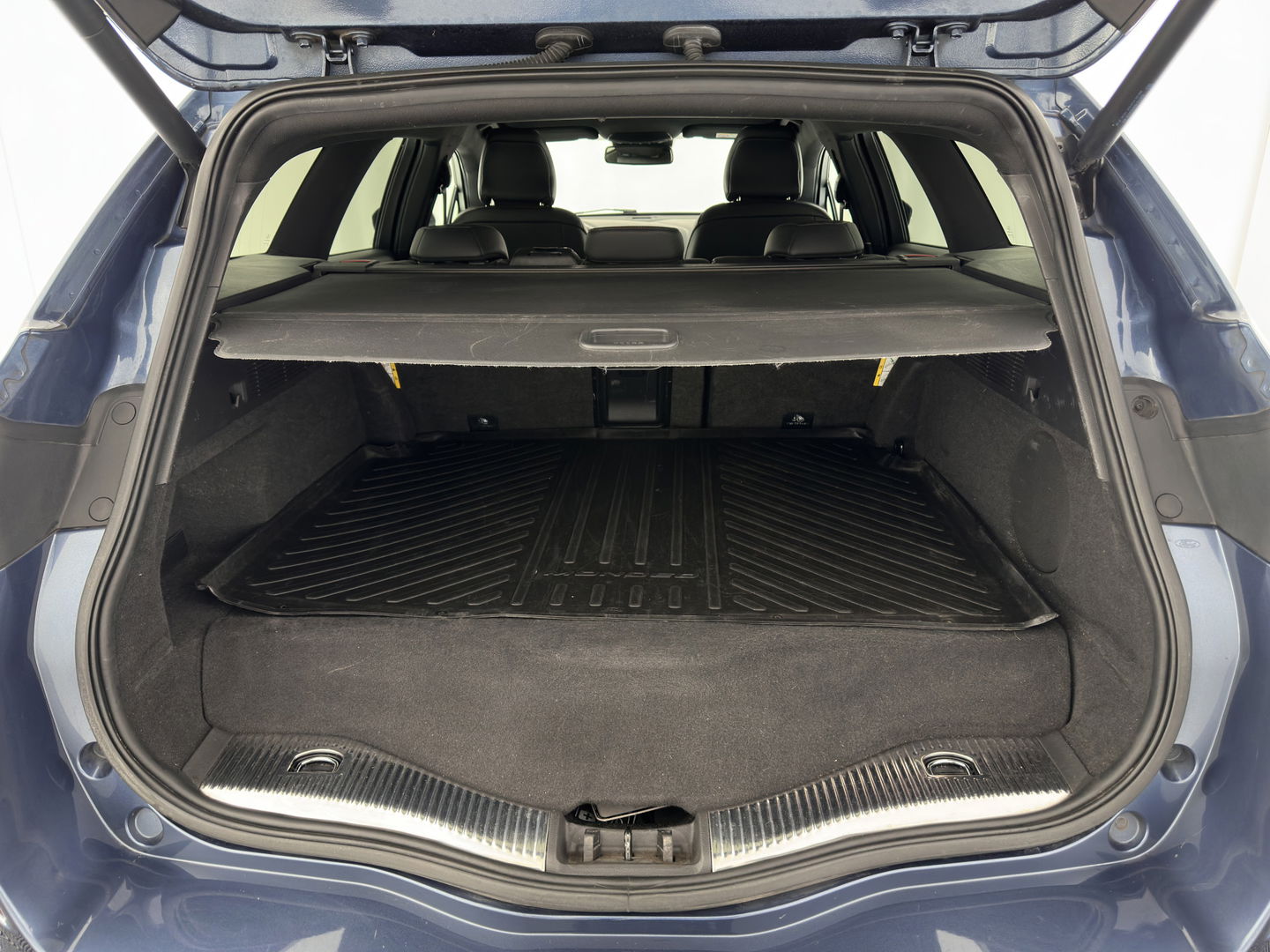 Ford Mondeo Wagon 2.0 IVCT HEV ST-Line (INCL.BTW) *LEATHER-MICROFIBRE | ADAPTIVE-CRUISE | FULL-LED | MEMORY-PACK | BLIND-SPOT | HEATED-COMFORTSEATS | CAMERA | KEYLESS | DAB+ | NAVI-FULLMAP | 18''ALU | TOWBAR*