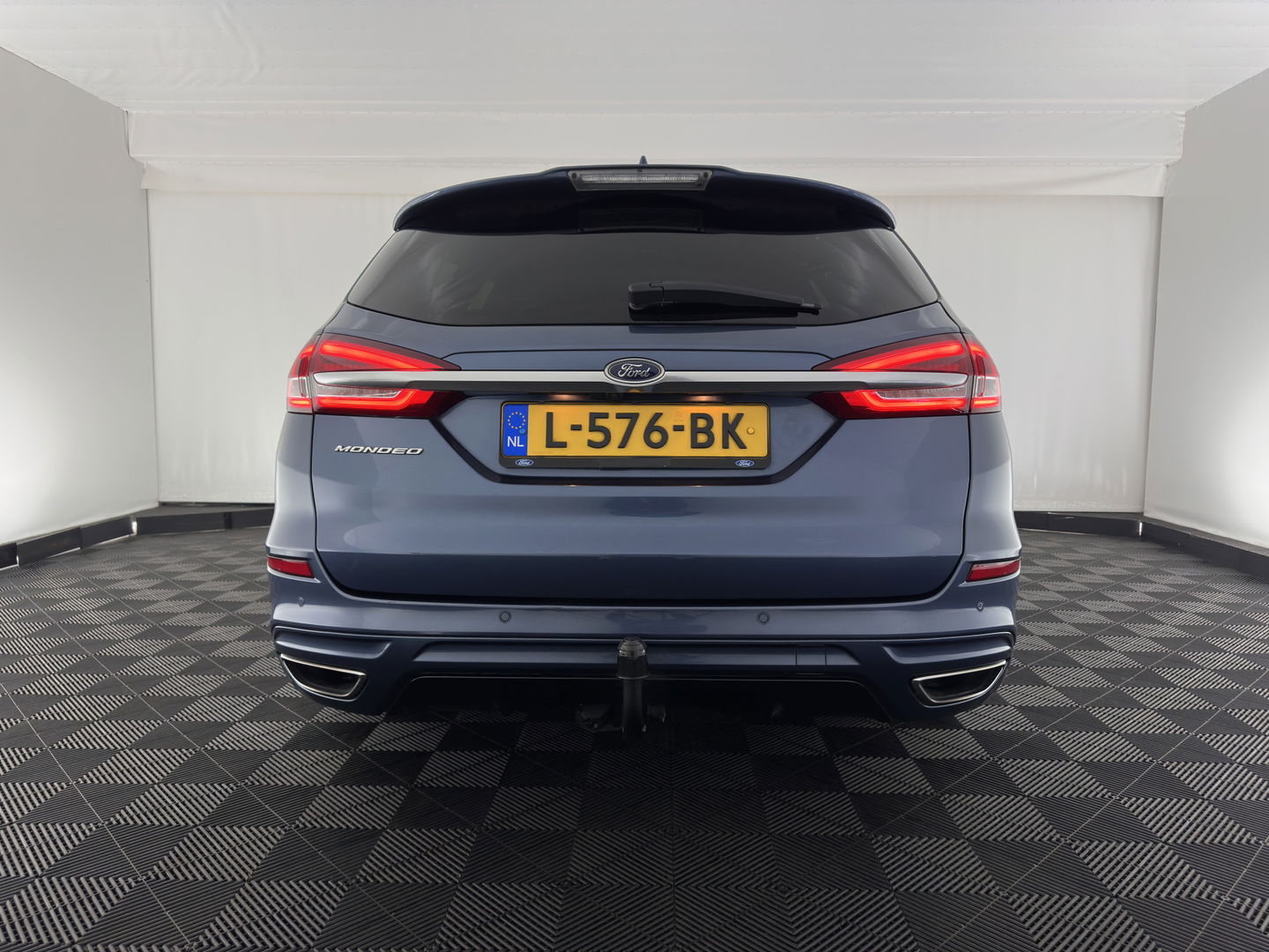 Ford Mondeo Wagon 2.0 IVCT HEV ST-Line (INCL.BTW) *LEATHER-MICROFIBRE | ADAPTIVE-CRUISE | FULL-LED | MEMORY-PACK | BLIND-SPOT | HEATED-COMFORTSEATS | CAMERA | KEYLESS | DAB+ | NAVI-FULLMAP | 18''ALU | TOWBAR*