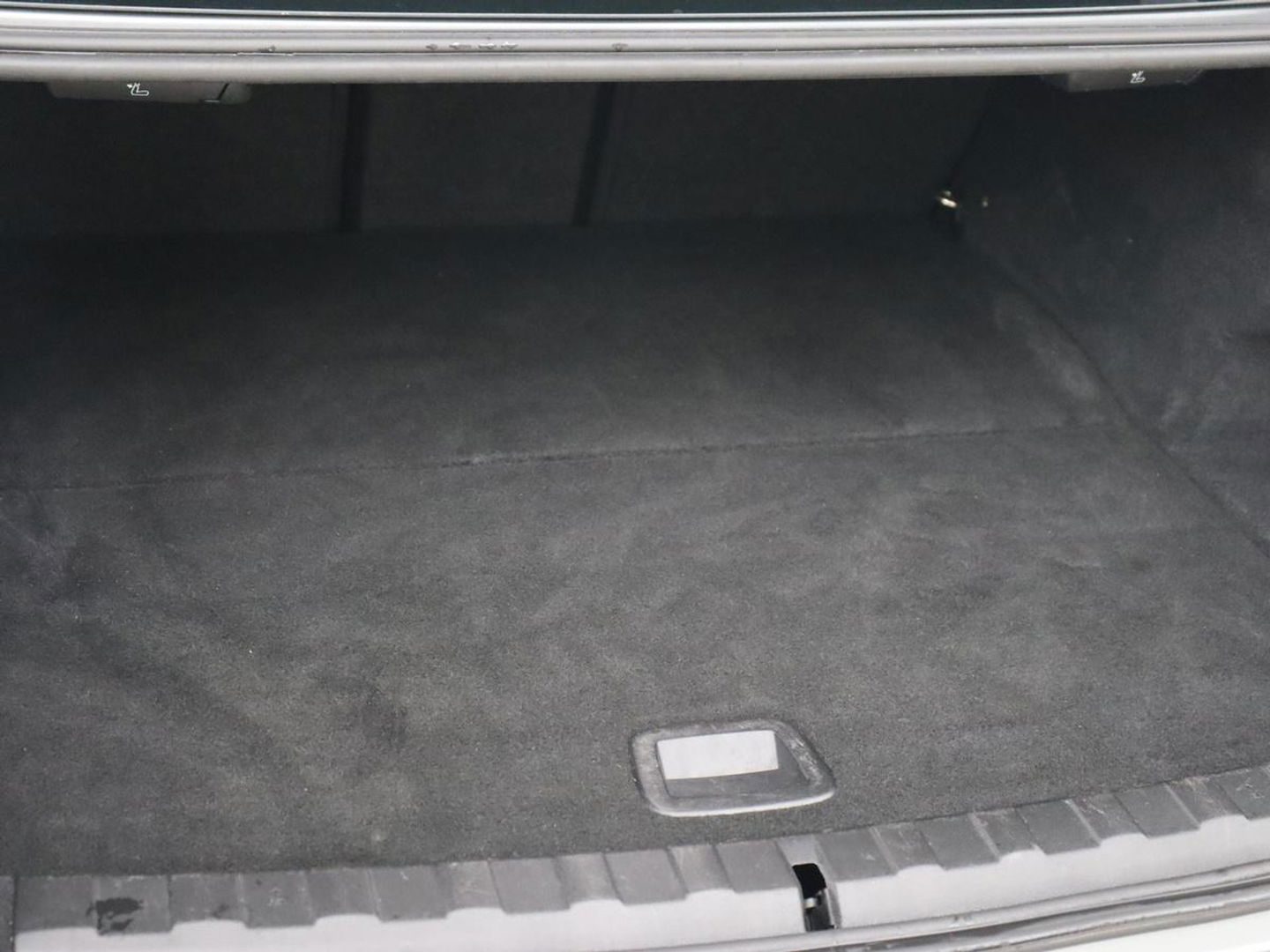 BMW 3-serie 320e M Sport | Trekhaak | Stoelverwarming | Camera | Leder/Alcantara | Stuurverwarming | Carplay | Live Cockpit Plus | Adaptief LED | Sportstoelen | Cruise control | PHEV | Plug In