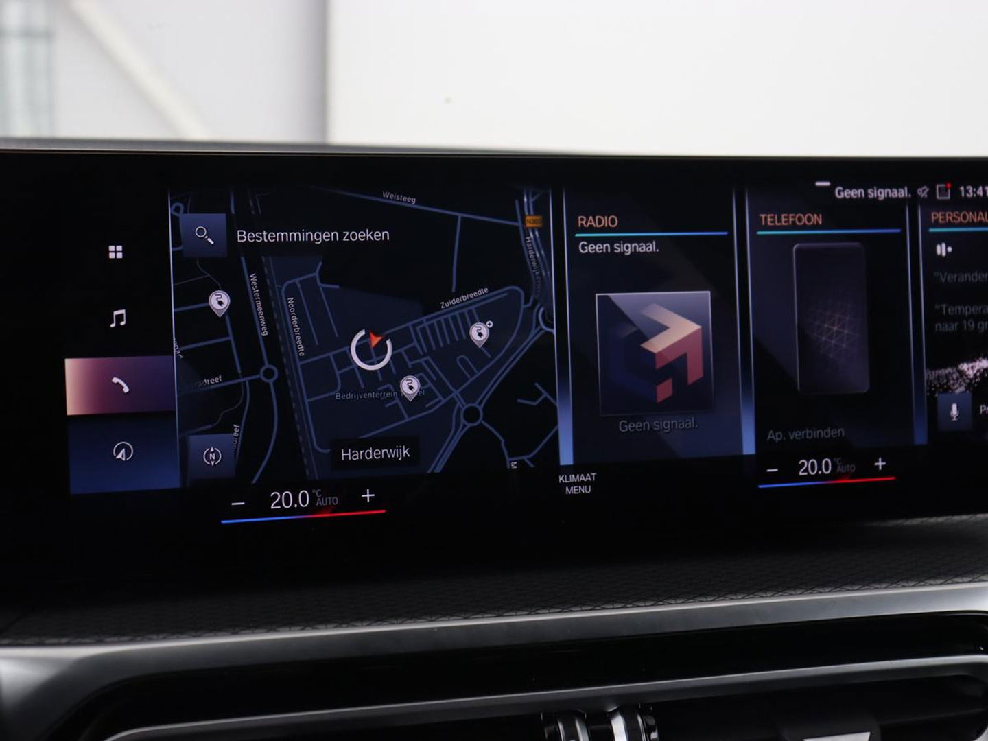 BMW 3-serie 320e M Sport | Trekhaak | Stoelverwarming | Camera | Leder/Alcantara | Stuurverwarming | Carplay | Live Cockpit Plus | Adaptief LED | Sportstoelen | Cruise control | PHEV | Plug In