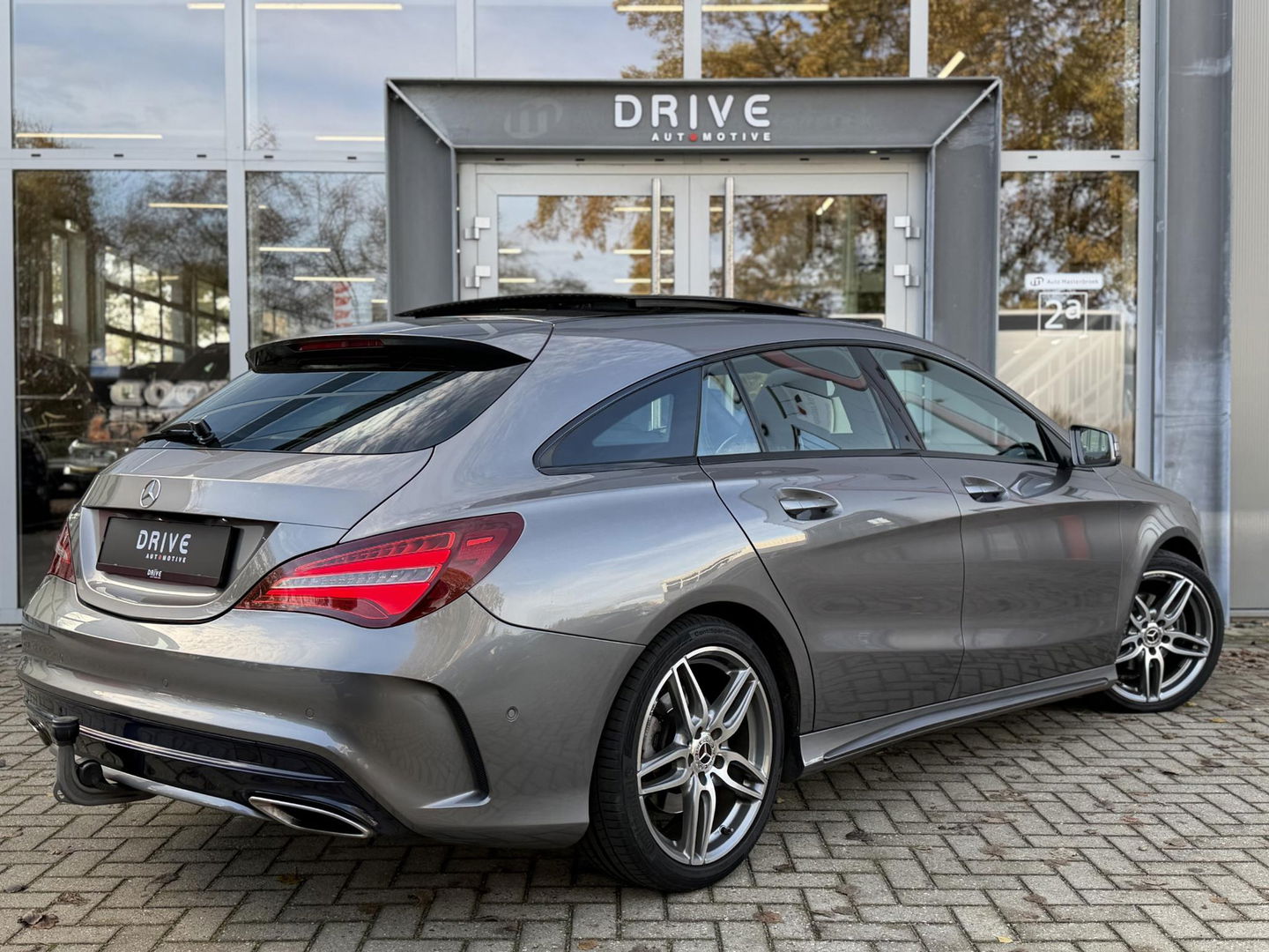 Mercedes-Benz CLA-Klasse Shooting Brake 180 Bus. Solution AMG Night|Pano|Trekhaak|Cam