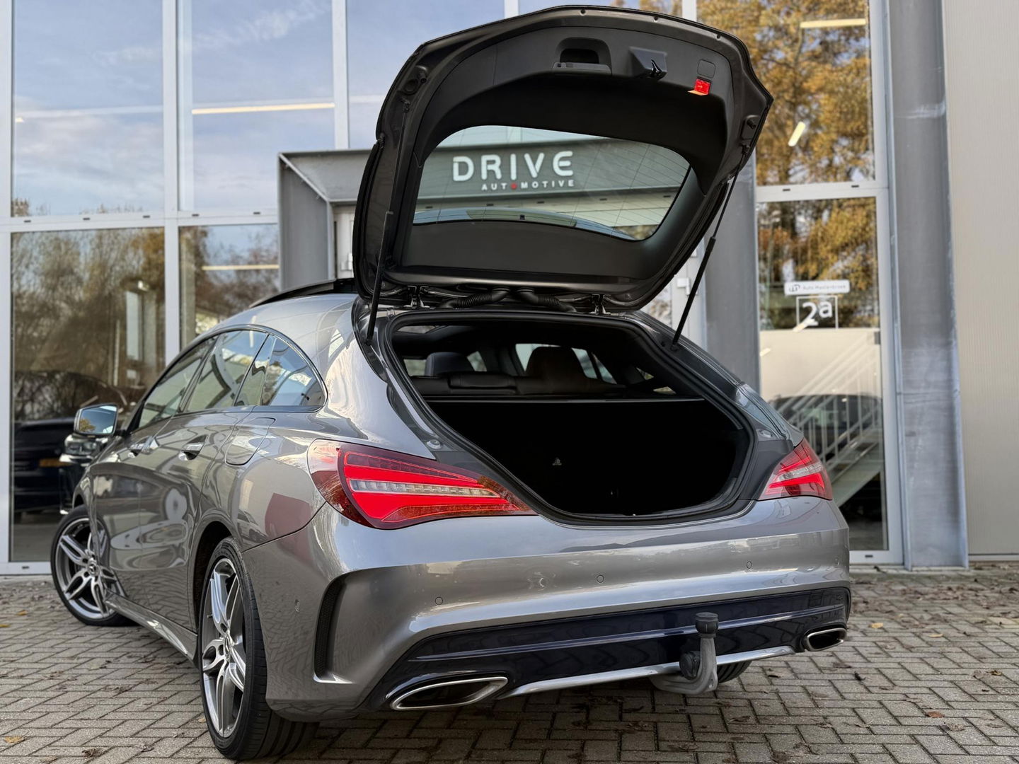 Mercedes-Benz CLA-Klasse Shooting Brake 180 Bus. Solution AMG Night|Pano|Trekhaak|Cam