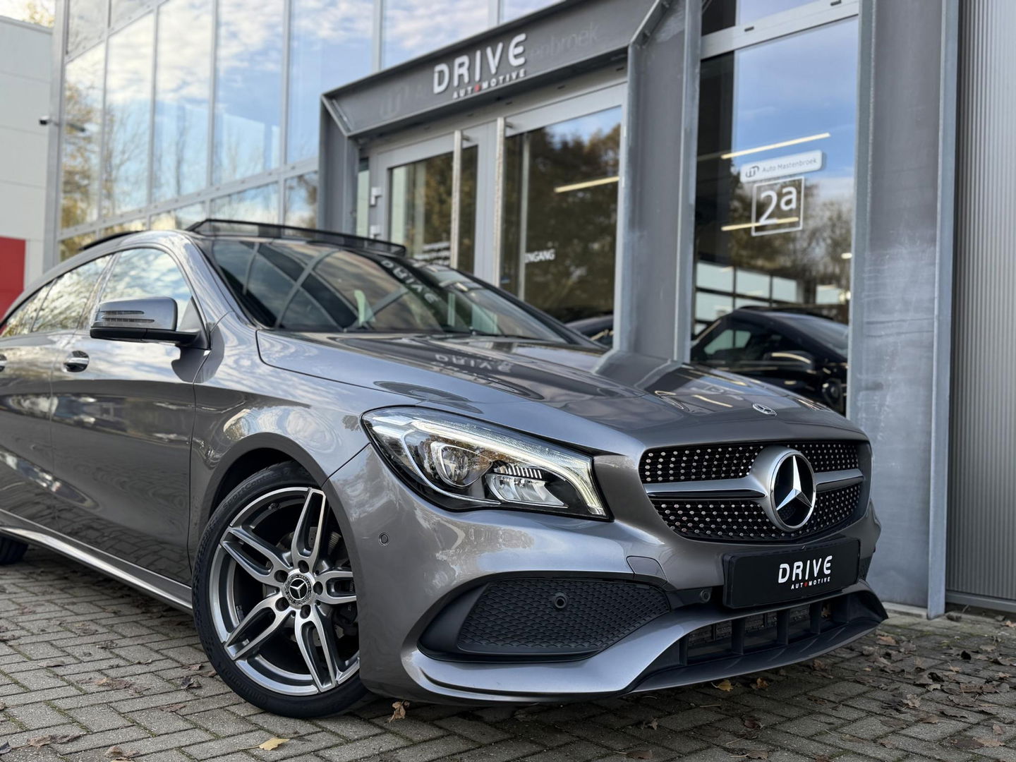 Mercedes-Benz CLA-Klasse Shooting Brake 180 Bus. Solution AMG Night|Pano|Trekhaak|Cam