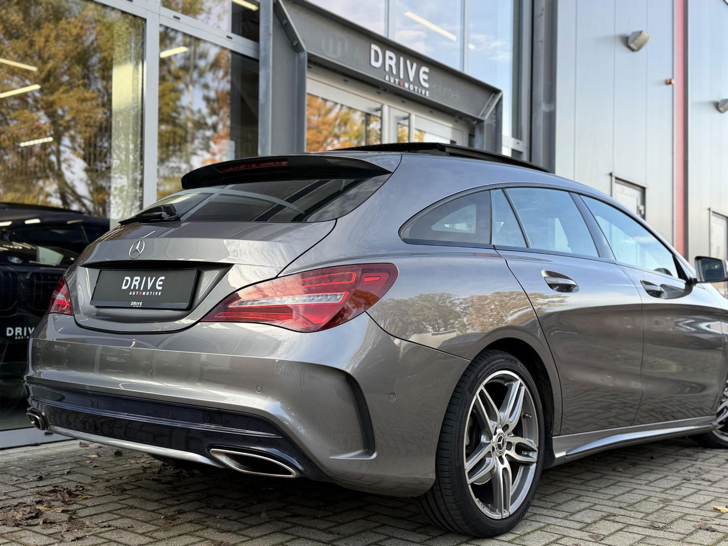 Mercedes-Benz CLA-Klasse Shooting Brake 180 Bus. Solution AMG Night|Pano|Trekhaak|Cam