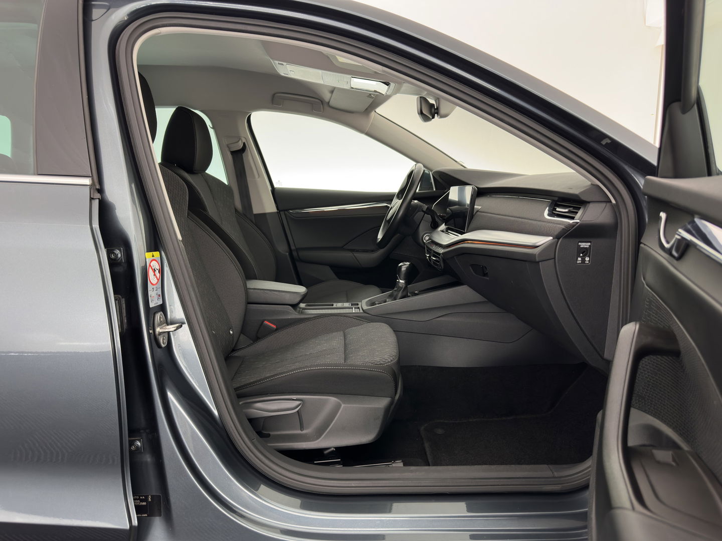 Škoda Octavia Combi 1.5 TSI First Edition *FULL-LED | DIGI-COCKPIT | ADAPTIVE-CRUISE | LANE-ASSIST | HEATED-COMFORTSEATS | KEYLESS | AMBIENT-LIGHT | DAB+ | PRIVACY-GLASS | NAVI-FULLMAP | 18''ALU | TOWBAR*