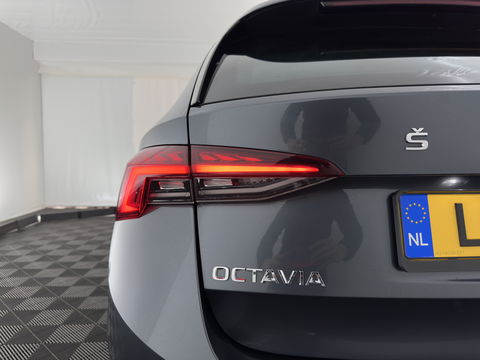 Škoda Octavia Combi 1.5 TSI First Edition *FULL-LED | DIGI-COCKPIT | ADAPTIVE-CRUISE | LANE-ASSIST | HEATED-COMFORTSEATS | KEYLESS | AMBIENT-LIGHT | DAB+ | PRIVACY-GLASS | NAVI-FULLMAP | 18''ALU | TOWBAR*