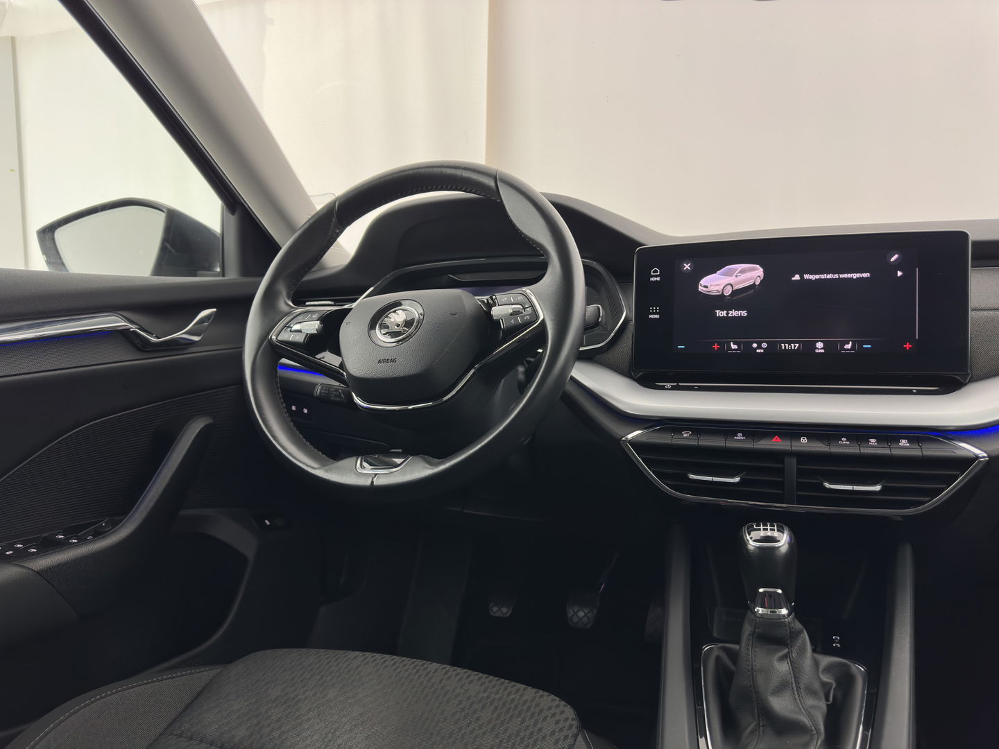 Škoda Octavia Combi 1.5 TSI First Edition *FULL-LED | DIGI-COCKPIT | ADAPTIVE-CRUISE | LANE-ASSIST | HEATED-COMFORTSEATS | KEYLESS | AMBIENT-LIGHT | DAB+ | PRIVACY-GLASS | NAVI-FULLMAP | 18''ALU | TOWBAR*