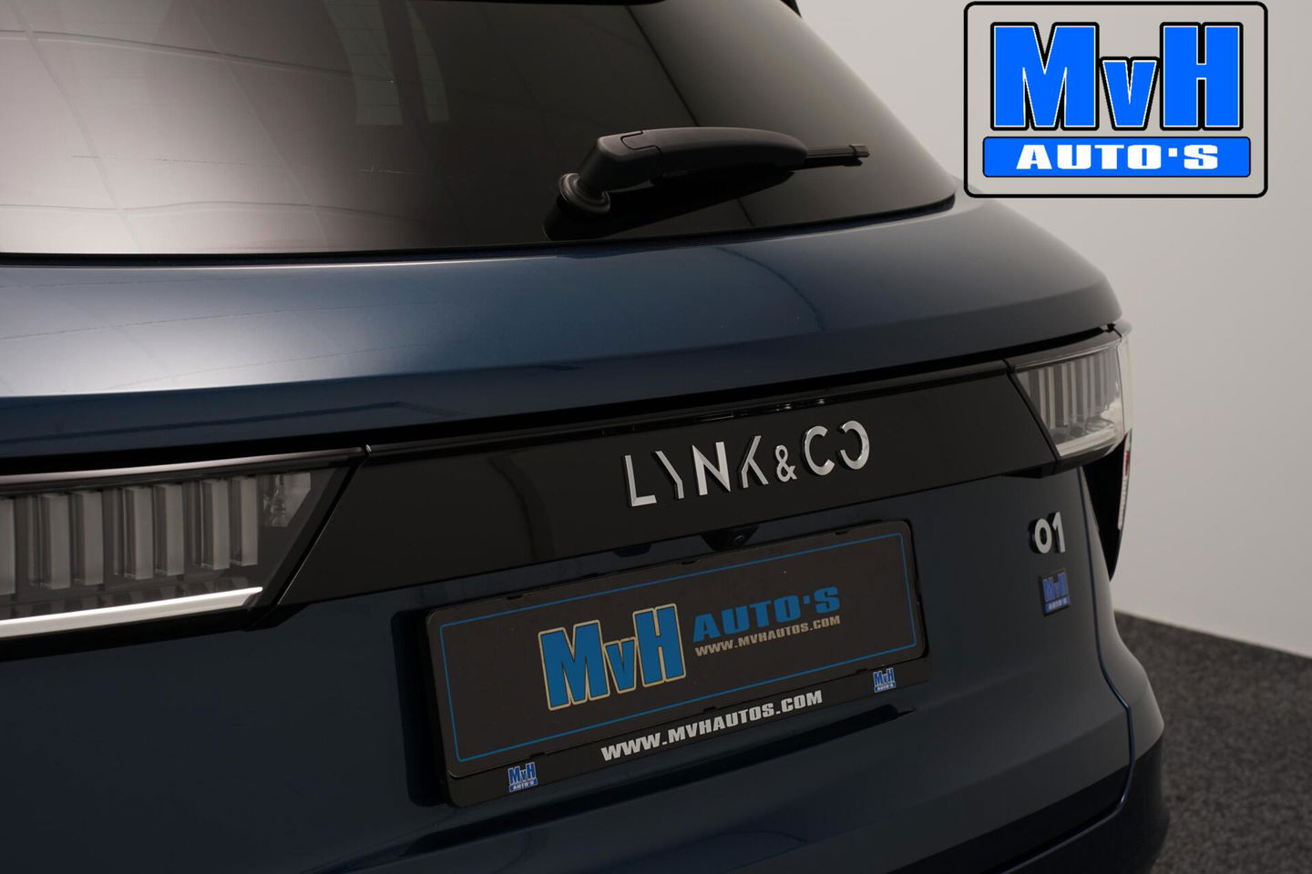 Lynk & Co 01 1.5 Plug-in Hybride|ZWARTE.HEMEL|360ºCAM|PANO|NAP
