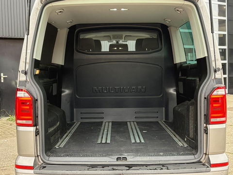 Volkswagen Transporter Multivan 2.0 TDI L2H1 DC 4Motion Multivan ** NET BINNEN ** STANDKACHEL | 2x SCHUIFD | STOELVERWARMING | SOFT CLOSE | Transporter