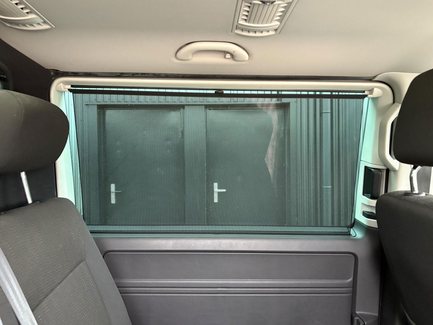 Volkswagen Transporter Multivan 2.0 TDI L2H1 DC 4Motion Multivan ** NET BINNEN ** STANDKACHEL | 2x SCHUIFD | STOELVERWARMING | SOFT CLOSE | Transporter