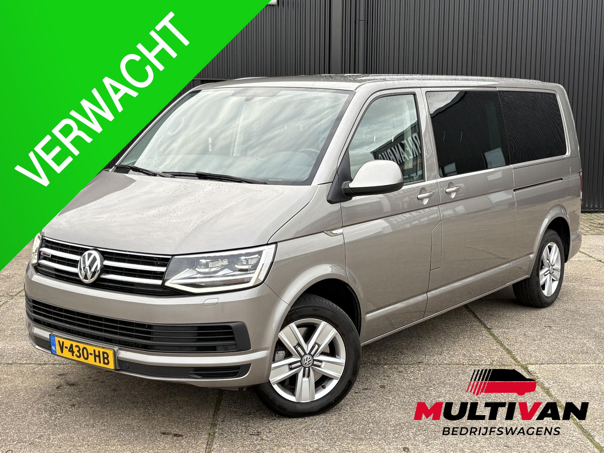 Volkswagen Transporter Multivan 2.0 TDI L2H1 DC 4Motion Multivan ** NET BINNEN ** STANDKACHEL | 2x SCHUIFD | STOELVERWARMING | SOFT CLOSE | Transporter