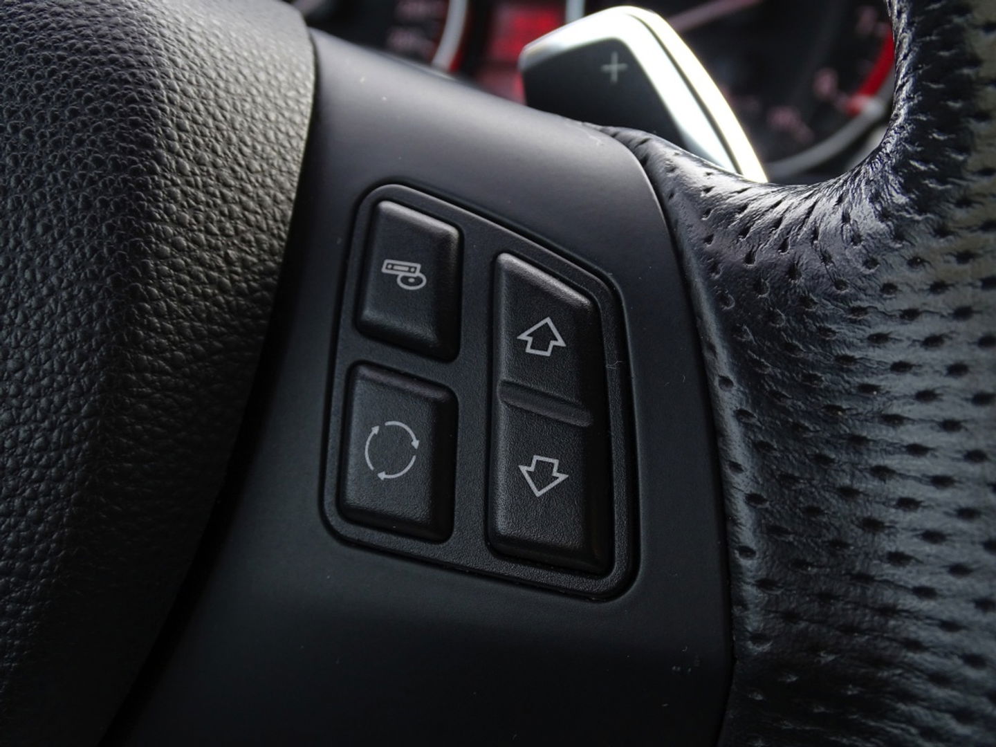 BMW 3-serie 335i 306PK+ DCT / High Executive / LCI / Harman Kardon / LED