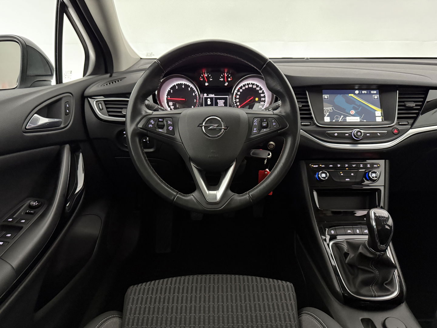 Opel Astra Sports Tourer 1.2 Design & Tech | Camera | Carplay | Trekh. | Cruise | Parkeersens. | Navi | NAP