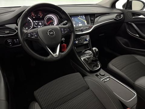 Opel Astra Sports Tourer 1.2 Design & Tech | Camera | Carplay | Trekh. | Cruise | Parkeersens. | Navi | NAP