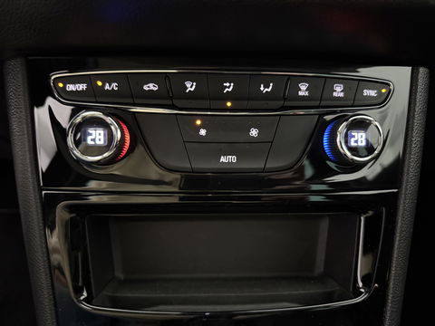 Opel Astra Sports Tourer 1.2 Design & Tech | Camera | Carplay | Trekh. | Cruise | Parkeersens. | Navi | NAP