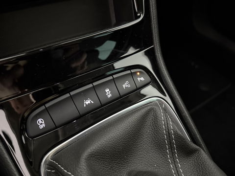Opel Astra Sports Tourer 1.2 Design & Tech | Camera | Carplay | Trekh. | Cruise | Parkeersens. | Navi | NAP