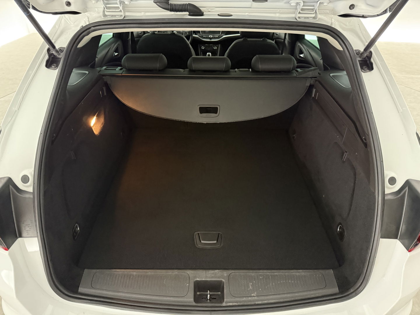 Opel Astra Sports Tourer 1.2 Design & Tech | Camera | Carplay | Trekh. | Cruise | Parkeersens. | Navi | NAP