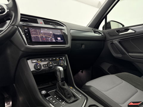 Volkswagen Tiguan 1.5 TSI ACT R-line Black Style | Pano | Adap. Cruise | Virtual | Carplay | Trekh. | Keyless | Stoelverw. | NAP