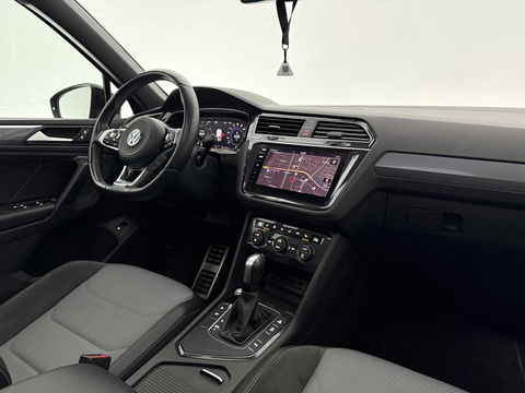 Volkswagen Tiguan 1.5 TSI ACT R-line Black Style | Pano | Adap. Cruise | Virtual | Carplay | Trekh. | Keyless | Stoelverw. | NAP