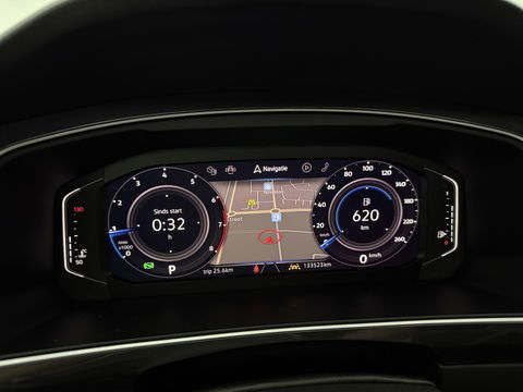 Volkswagen Tiguan 1.5 TSI ACT R-line Black Style | Pano | Adap. Cruise | Virtual | Carplay | Trekh. | Keyless | Stoelverw. | NAP