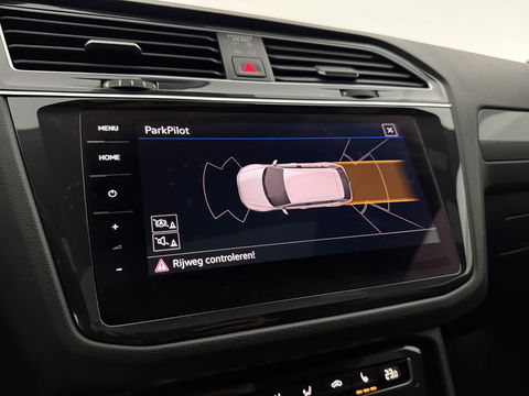 Volkswagen Tiguan 1.5 TSI ACT R-line Black Style | Pano | Adap. Cruise | Virtual | Carplay | Trekh. | Keyless | Stoelverw. | NAP