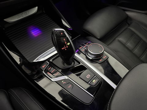 BMW X3 xDrive20i High Executive M-Sport | Pano | HuD | Virtual | Sfeer | Stoel/Stuur verw. | Camera | Navi | NAP