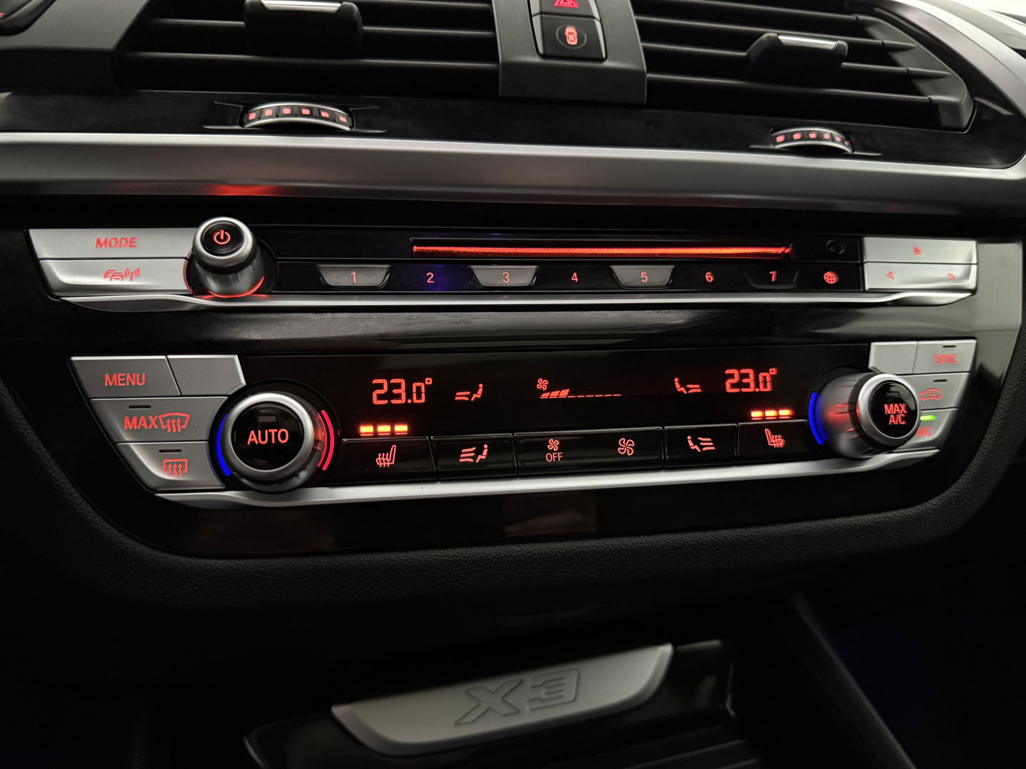 BMW X3 xDrive20i High Executive M-Sport | Pano | HuD | Virtual | Sfeer | Stoel/Stuur verw. | Camera | Navi | NAP