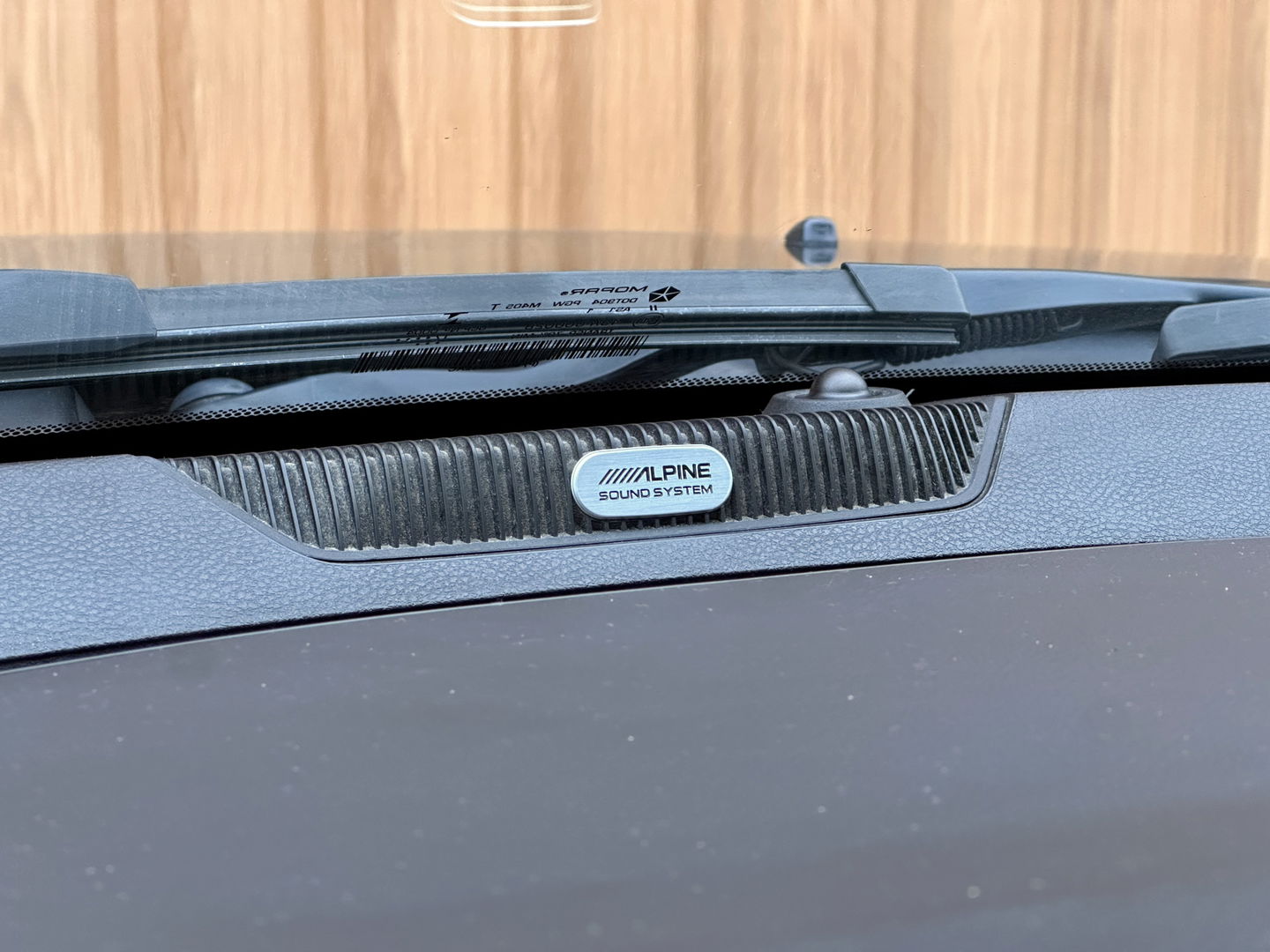 Dodge Ram 1500 5.7 V8 4x4 Quad Cab 6'4 Sport | LPG | Panoramadak | Stoelventilatie/Verwarming | Parkeersensoren | Achteruitrijcamera | Stuurverwarming | Cruise Control