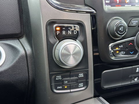 Dodge Ram 1500 5.7 V8 4x4 Quad Cab 6'4 Sport | LPG | Panoramadak | Stoelventilatie/Verwarming | Parkeersensoren | Achteruitrijcamera | Stuurverwarming | Cruise Control