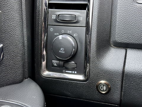 Dodge Ram 1500 5.7 V8 4x4 Quad Cab 6'4 Sport | LPG | Panoramadak | Stoelventilatie/Verwarming | Parkeersensoren | Achteruitrijcamera | Stuurverwarming | Cruise Control