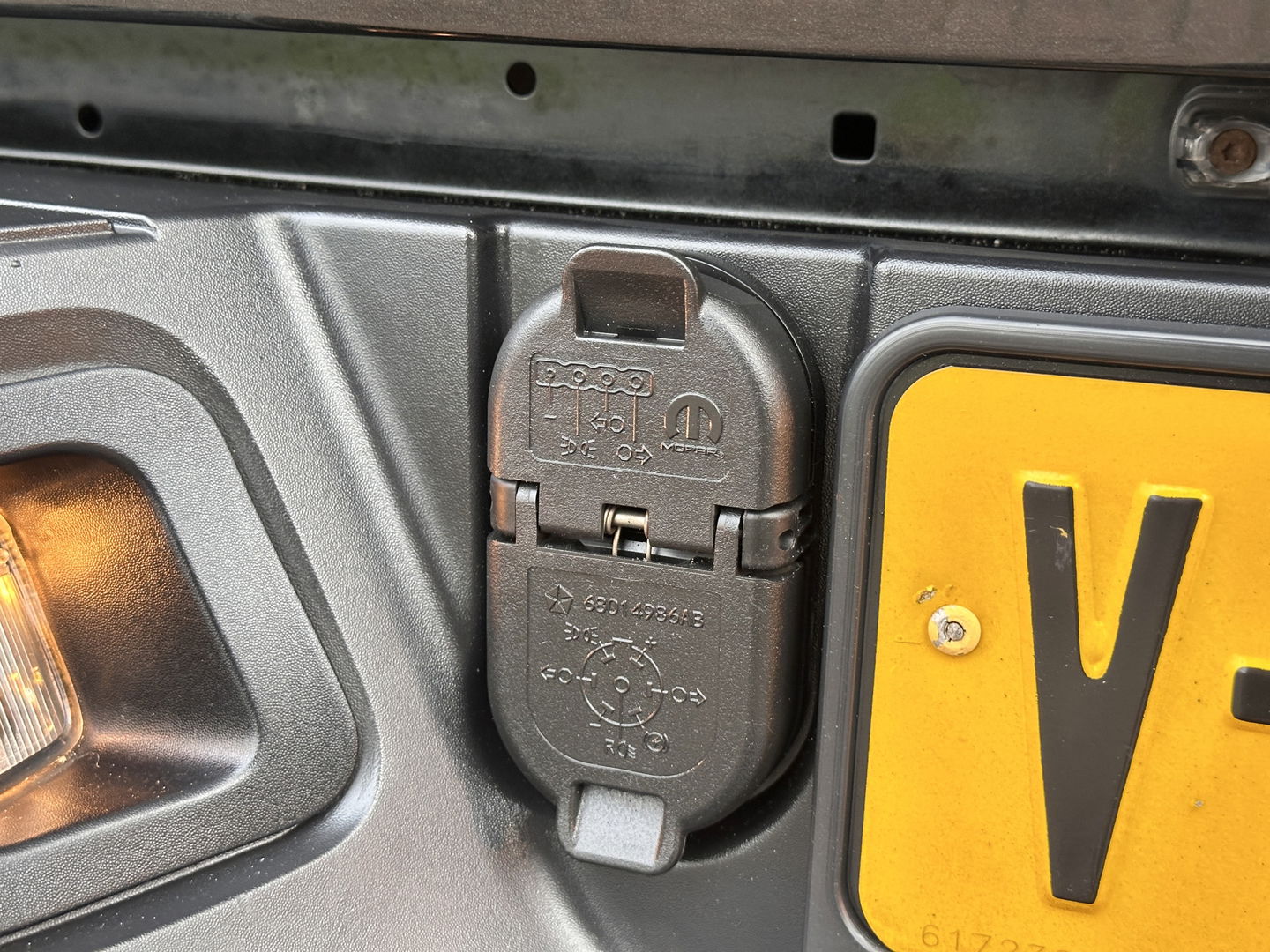 Dodge Ram 1500 5.7 V8 4x4 Quad Cab 6'4 Sport | LPG | Panoramadak | Stoelventilatie/Verwarming | Parkeersensoren | Achteruitrijcamera | Stuurverwarming | Cruise Control