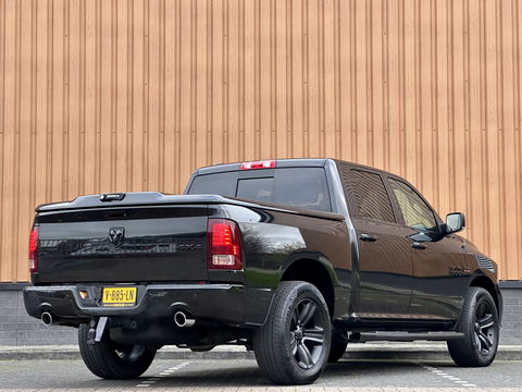 Dodge Ram 1500 5.7 V8 4x4 Quad Cab 6'4 Sport | LPG | Panoramadak | Stoelventilatie/Verwarming | Parkeersensoren | Achteruitrijcamera | Stuurverwarming | Cruise Control