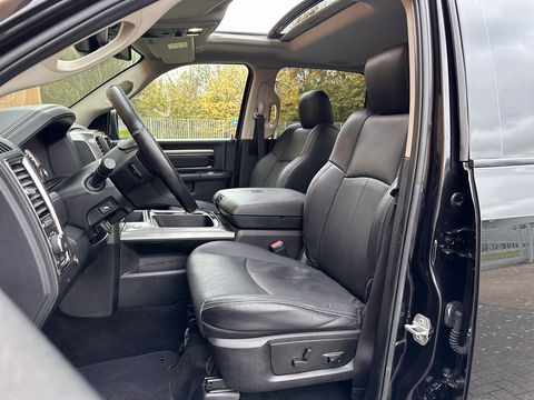 Dodge Ram 1500 5.7 V8 4x4 Quad Cab 6'4 Sport | LPG | Panoramadak | Stoelventilatie/Verwarming | Parkeersensoren | Achteruitrijcamera | Stuurverwarming | Cruise Control