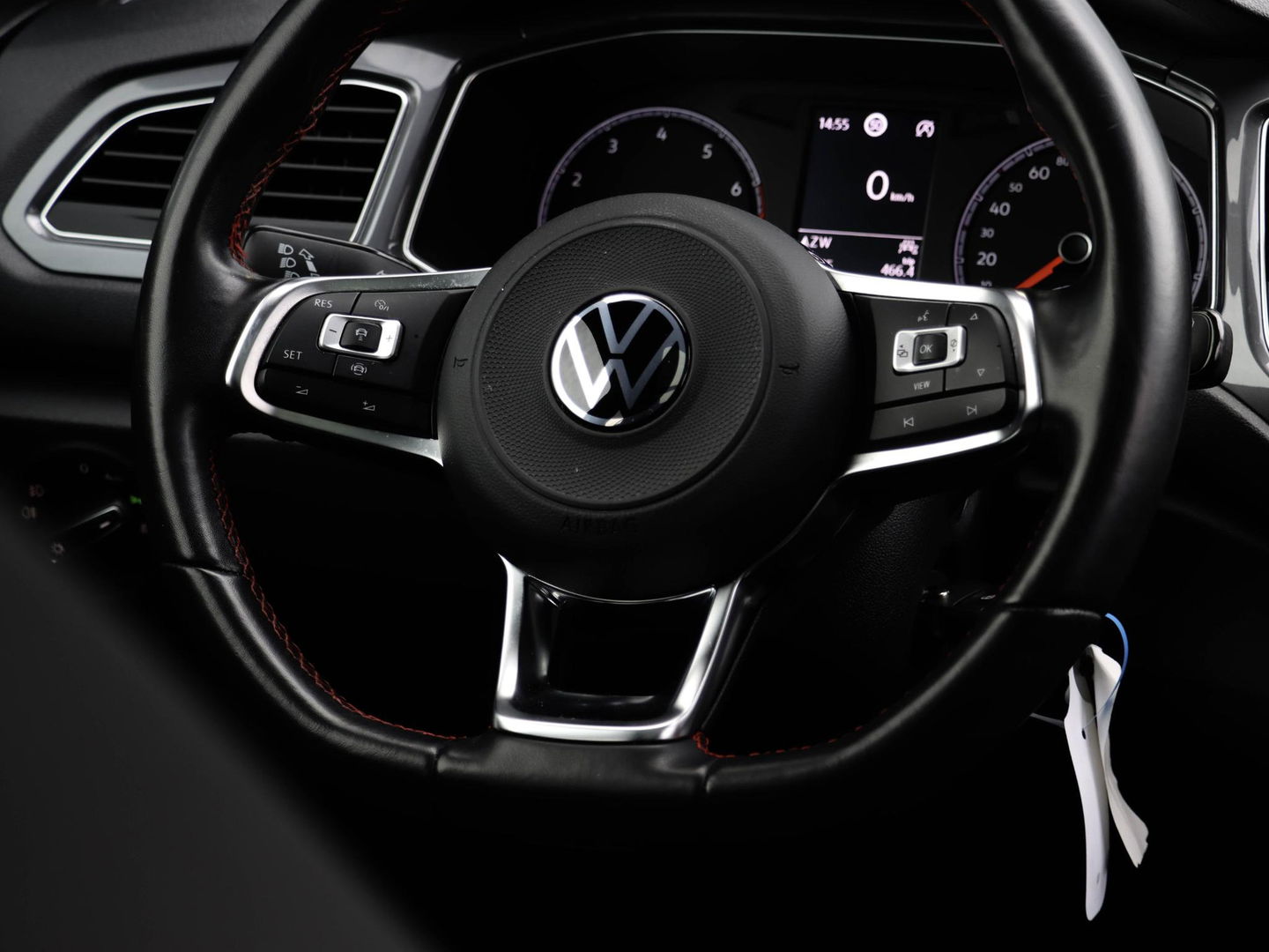 Volkswagen T-Roc 1.5 TSI Sport 150pk Panoramadak Trekhaak