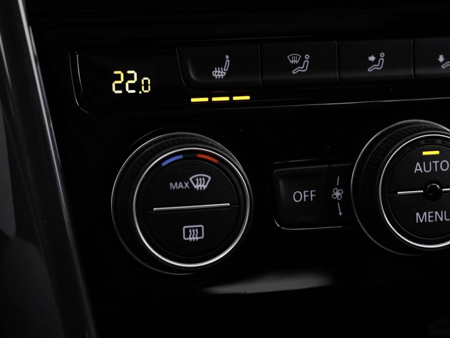 Volkswagen T-Roc 1.5 TSI Sport 150pk Panoramadak Trekhaak