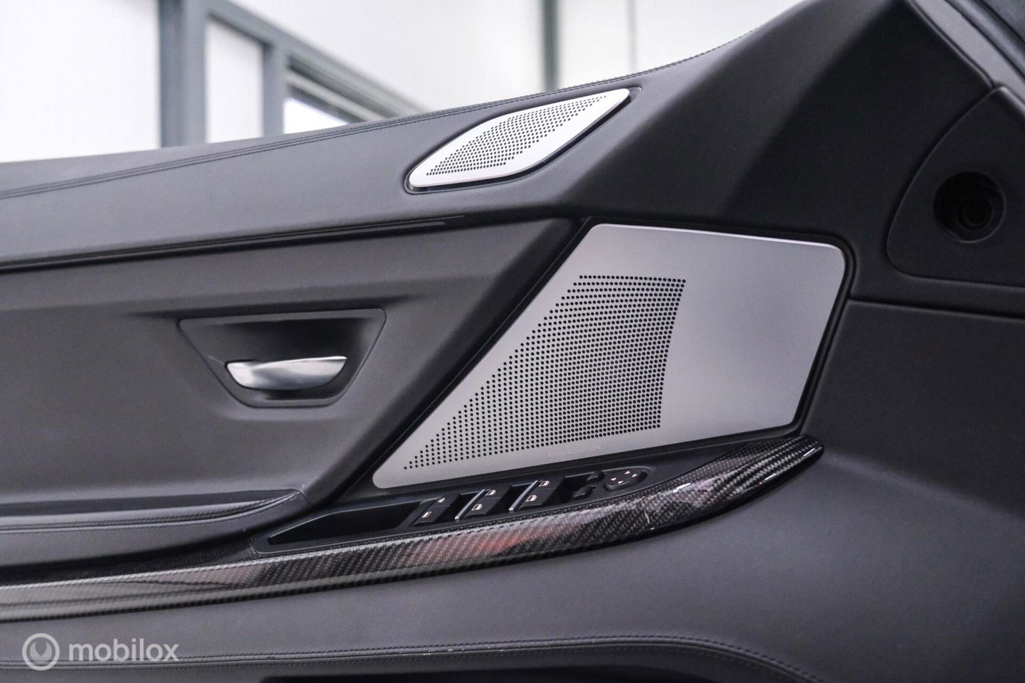 BMW 6 Serie Cabrio M6 Competition Package 575 pk | Keramisch | B&O | M Drivers Pack | NL auto NAP | Singapur Grau | Softclose | HUD | 360 ca